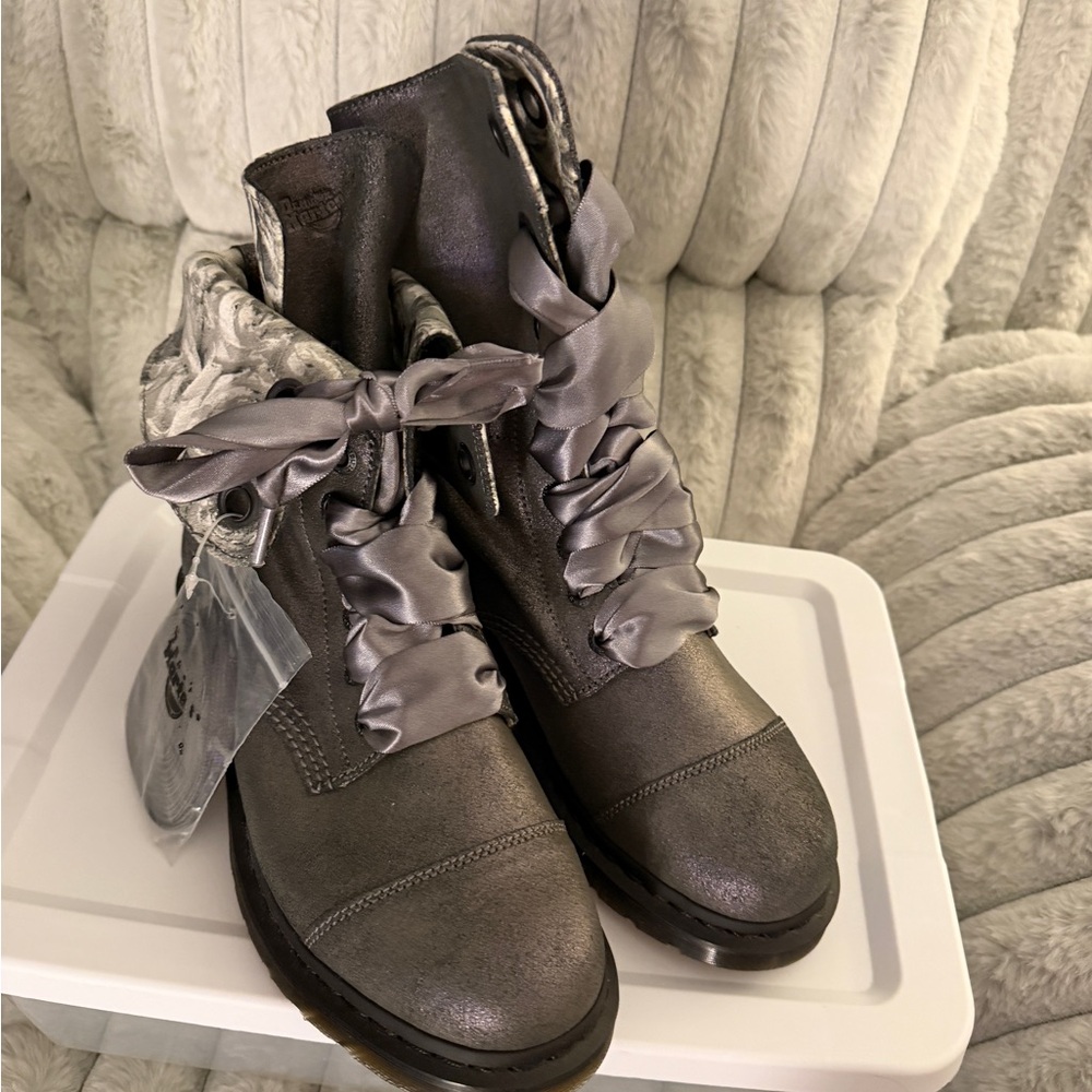 Dr. Martens Gray Satin-Lace Combat Boots - Picture 4 of 10